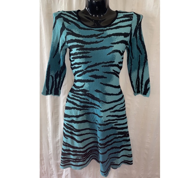 NEW Macy’s Blue MIDI Dress, Size small - Picture 1 of 4